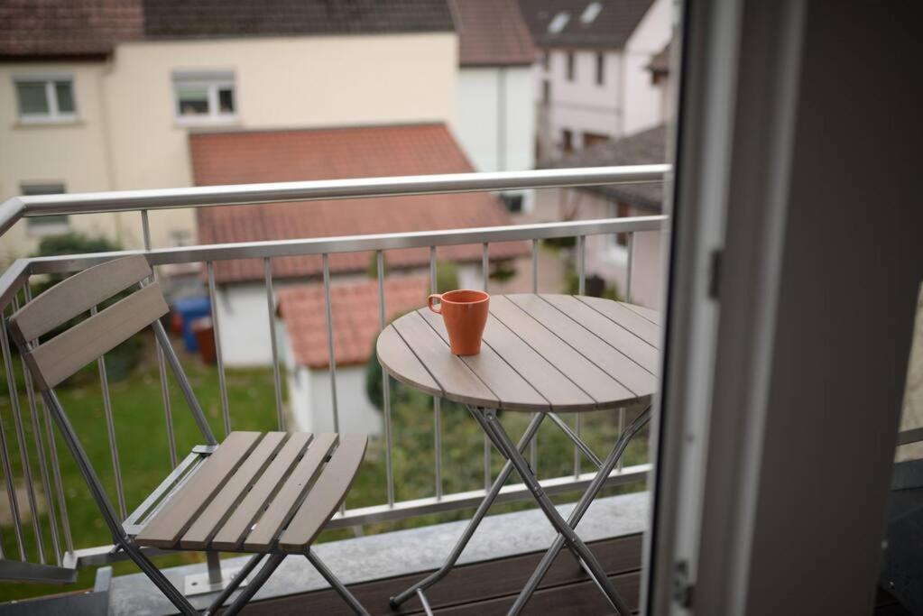 1 Zimmer Wohnung Dg Mit Klimaanlage Und Kleinen Balkon Oedheim Ngoại thất bức ảnh